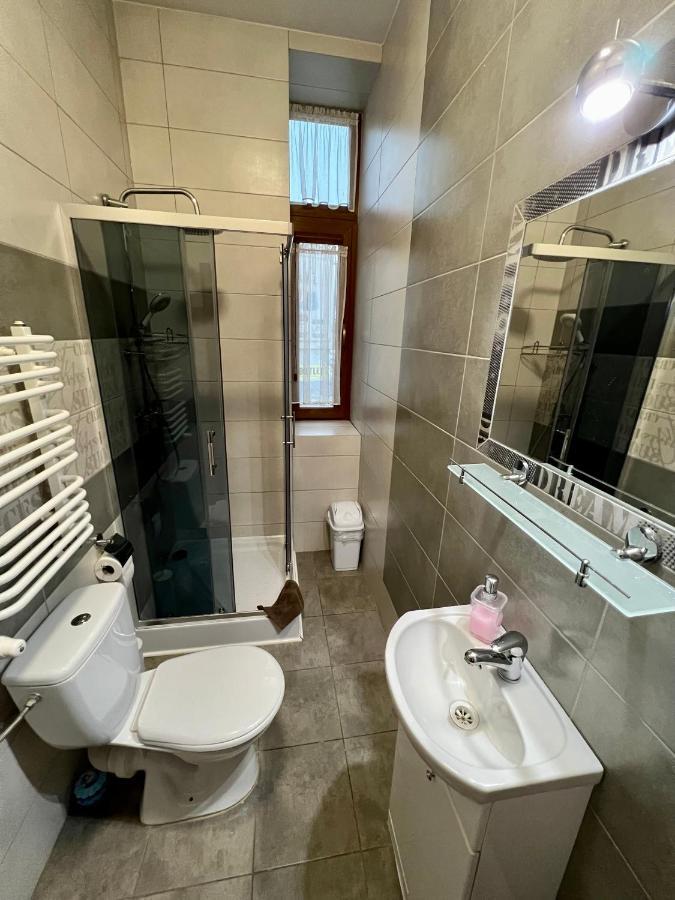 Apartamenty Ostrowiec - Pokoje Goscinne Centrum Ostrowiec Świętokrzyski Extérieur photo