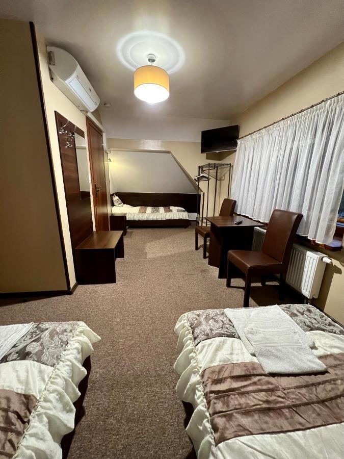 Apartamenty Ostrowiec - Pokoje Goscinne Centrum Ostrowiec Świętokrzyski Extérieur photo