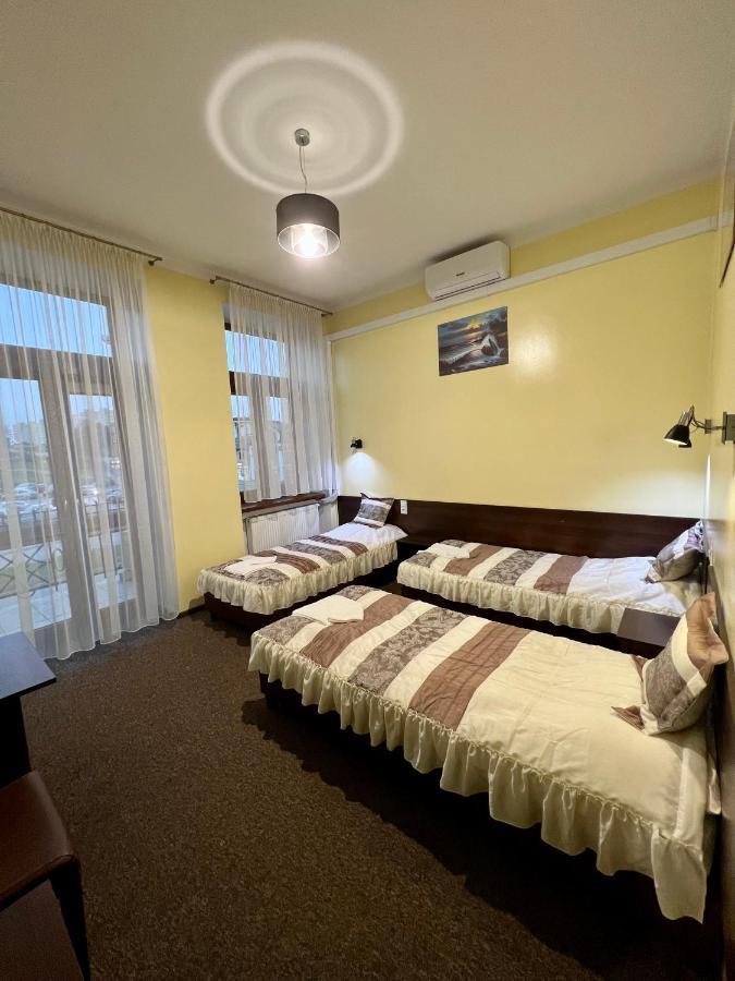 Apartamenty Ostrowiec - Pokoje Goscinne Centrum Ostrowiec Świętokrzyski Extérieur photo