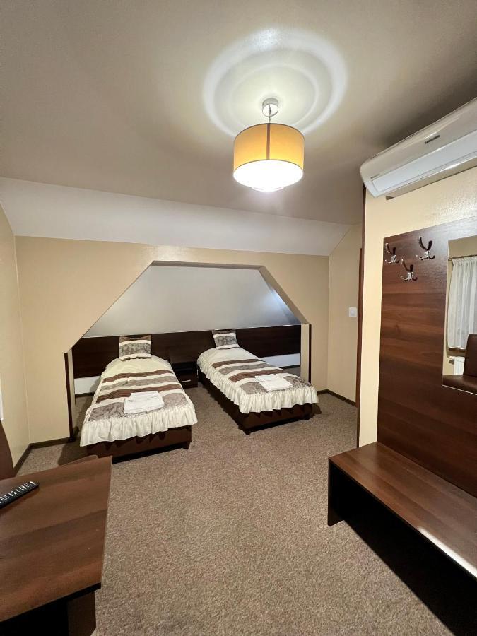 Apartamenty Ostrowiec - Pokoje Goscinne Centrum Ostrowiec Świętokrzyski Extérieur photo
